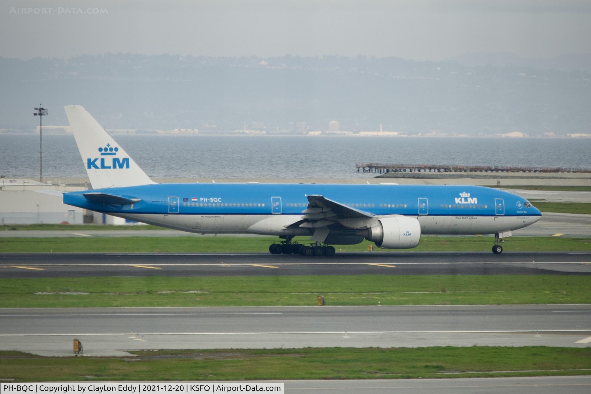 PH-BQC, 2003 Boeing 777-206/ER C/N 29397, Departing runway 10 SFO 2021.