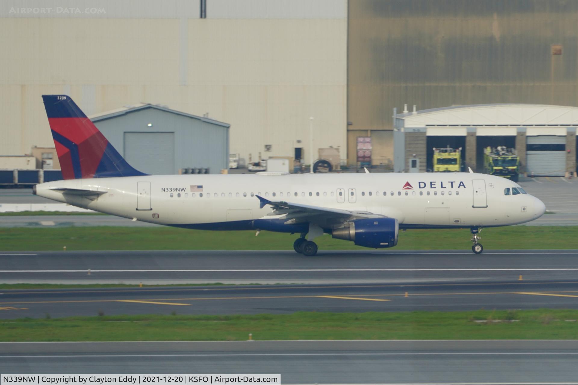 N339NW, 1992 Airbus A320-212 C/N 367, Departing runway 10 SFO 2021.