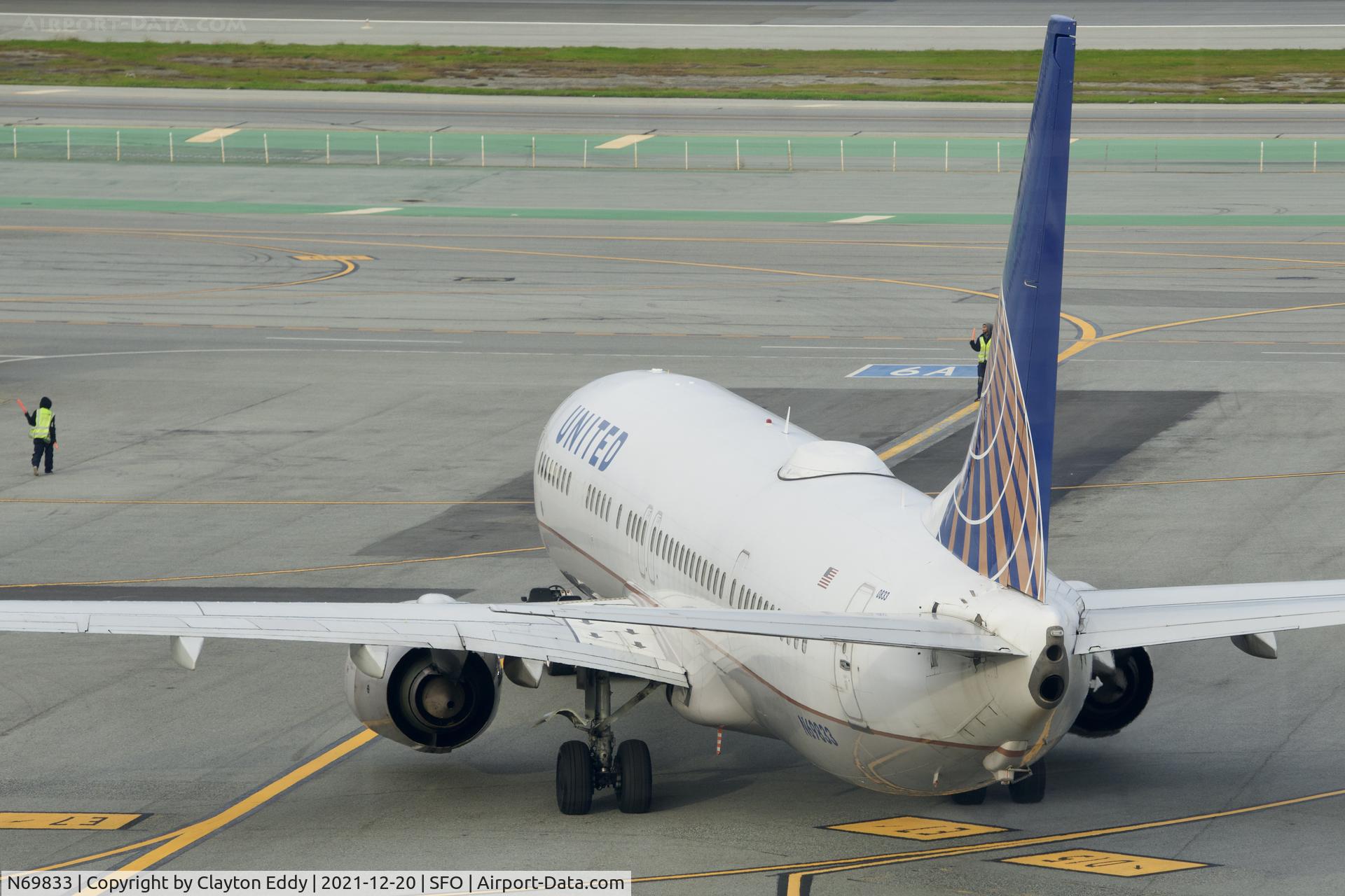 N69833, 2014 Boeing 737-924/ER C/N 44565, Sky Terrace SFO 2021.