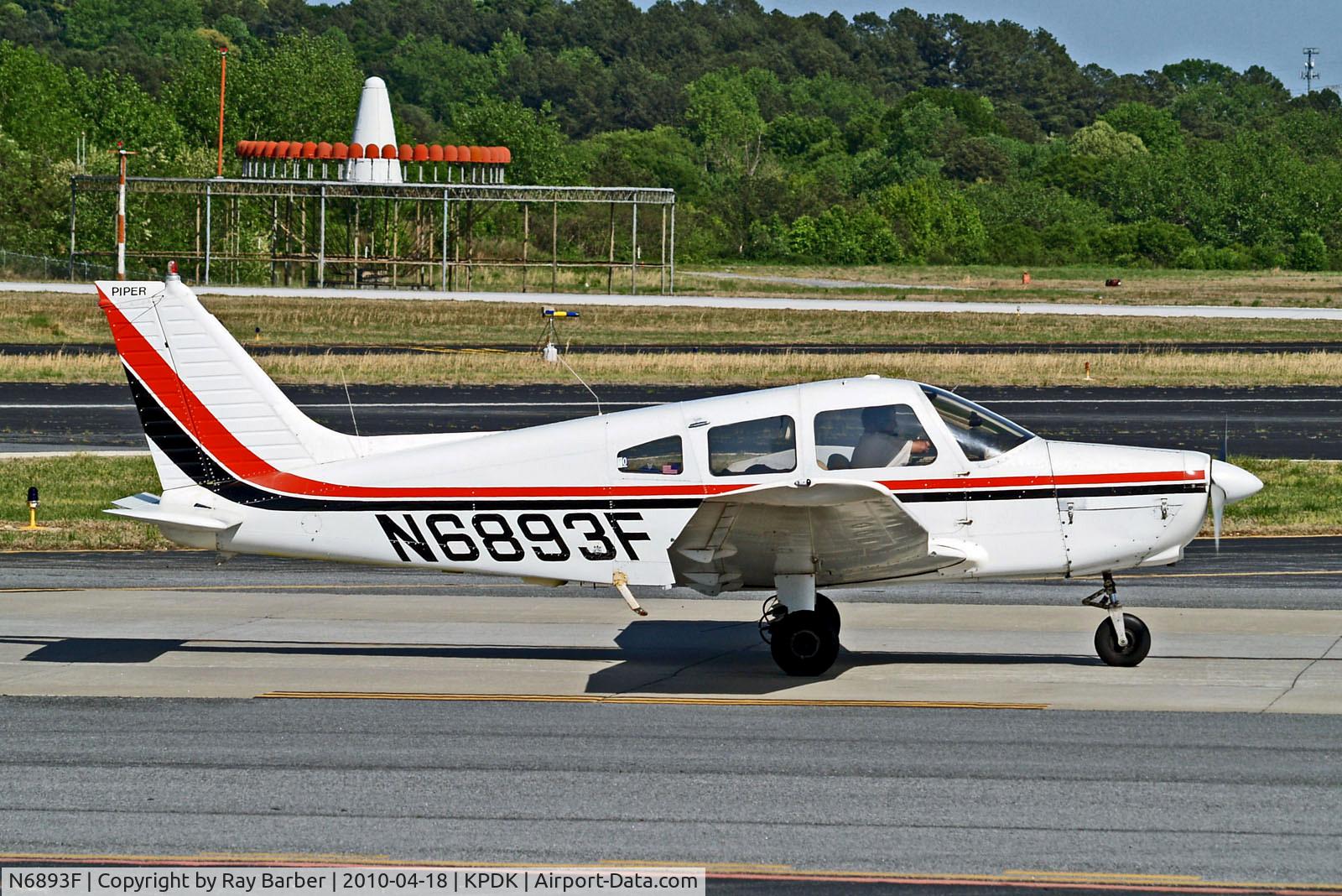 N6893F, 1976 Piper PA-28-151 C/N 28-7715185, N6893F   Piper PA-28-151 Cherokee Warrior [28-7715185] Atlanta-Dekalb Peachtree~N 18/04/2010
