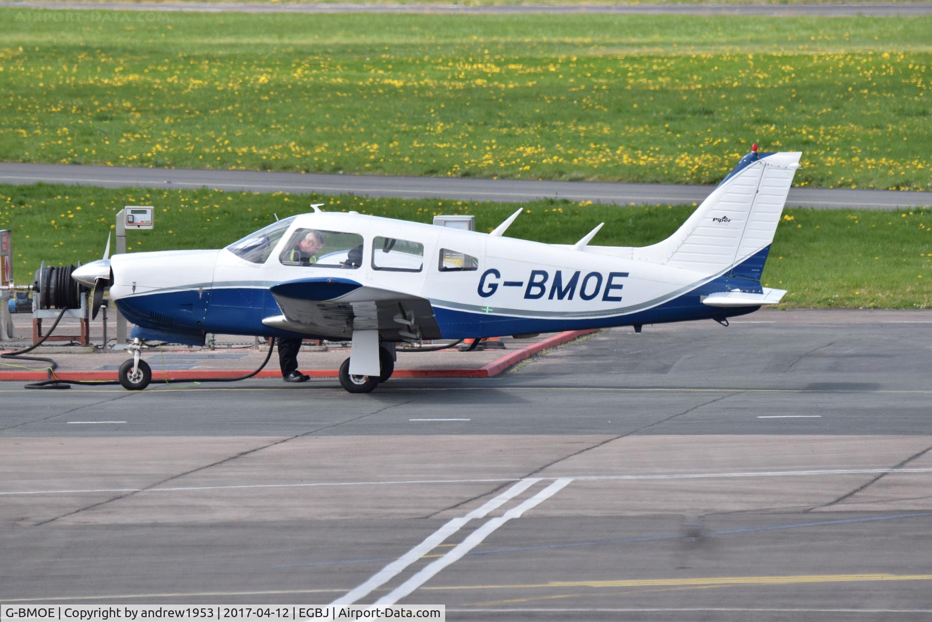 G-BMOE, 1976 Piper PA-28R-200-2 Cherokee Arrow II C/N 28R-7635226, G-BMOE at Gloucestershire Airport.