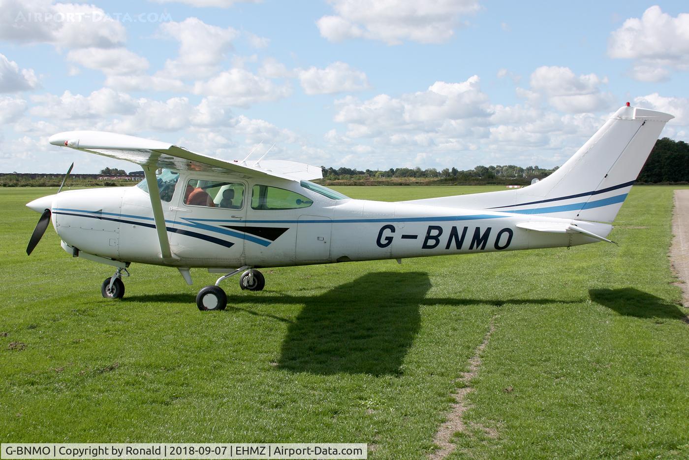 G-BNMO, 1979 Cessna TR182 Turbo Skylane RG C/N R182-00956, at ehmz