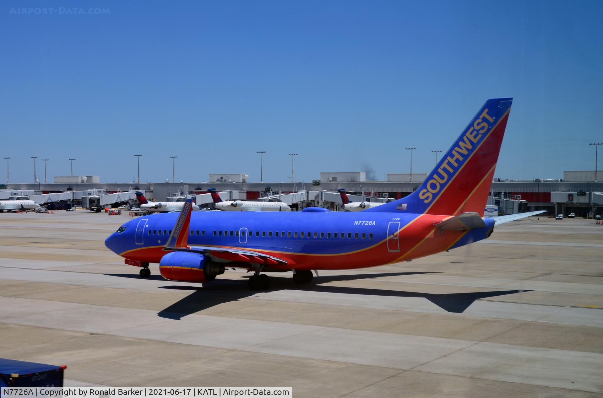 N7726A, 2006 Boeing 737-7BD C/N 33924, Taxi Atlanta