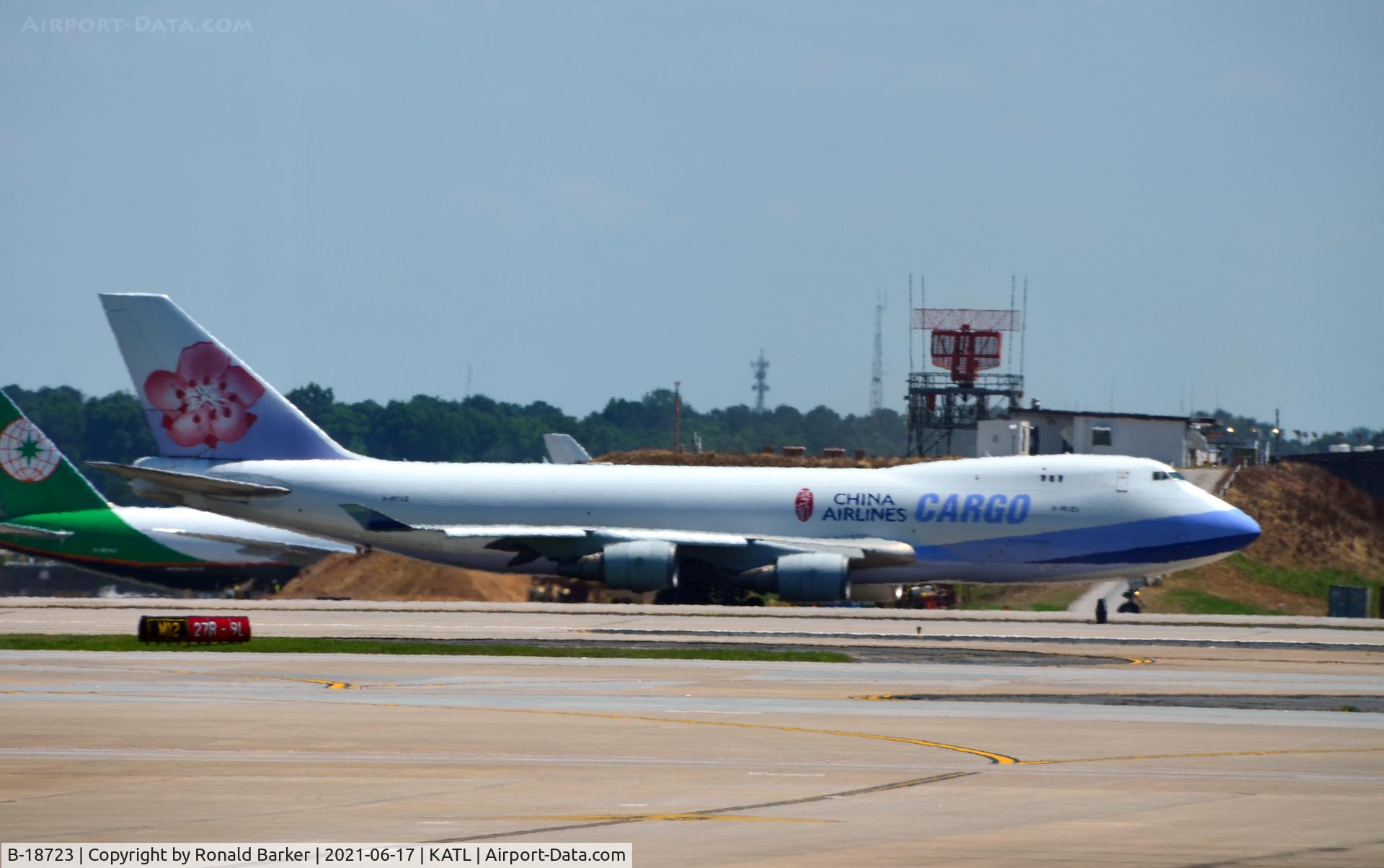 B-18723, 2006 Boeing 747-409F C/N 34266, Taxi for takeoff Atlanta