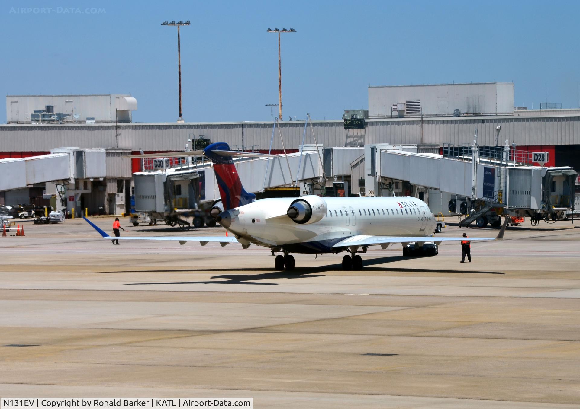 N131EV, 2008 Bombardier CRJ-900ER (CL-600-2D24) C/N 15217, Pushback Atlanta