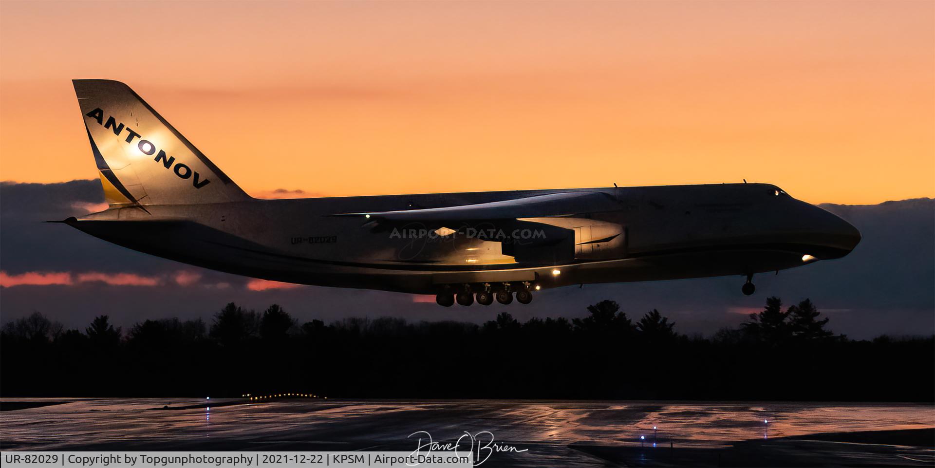 UR-82029, 1991 Antonov An-124-100 Ruslan C/N 19530502630/0210, sometimes showing up late pays off with a nice sunset.