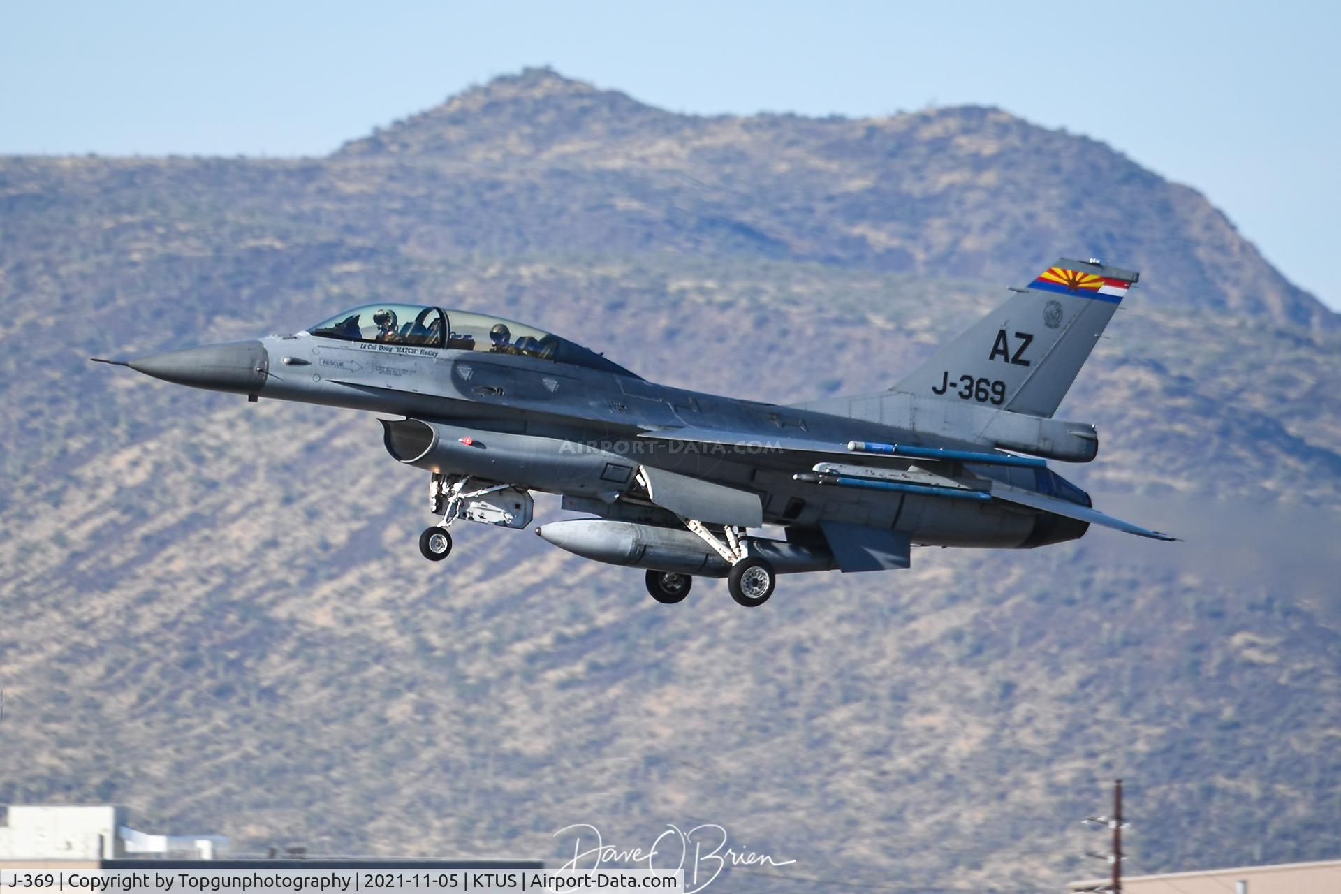 J-369, 1987 Fokker F-16B Fighting Falcon C/N 6E-32, Training sortie for the 148th FS, ROCKET12 departs