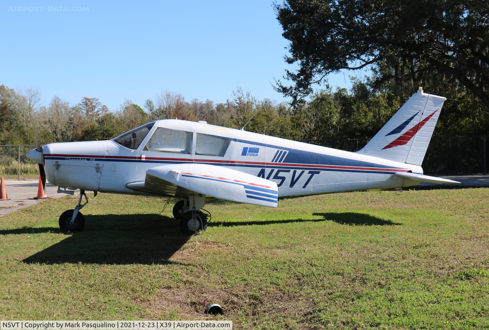 N5VT, 1967 Piper PA-28-140 C/N 28-23176, Piper PA-28-140