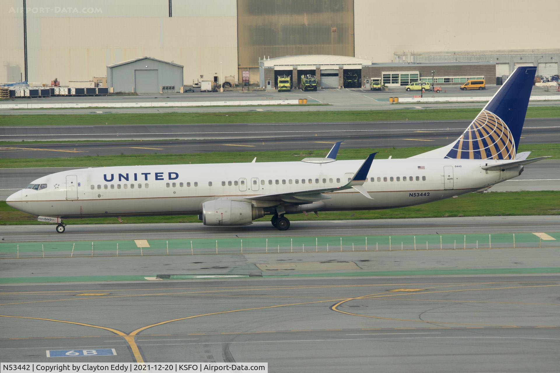 N53442, 2009 Boeing 737-924/ER C/N 33536, Pic taken from SkyTerrace SFO 2021.