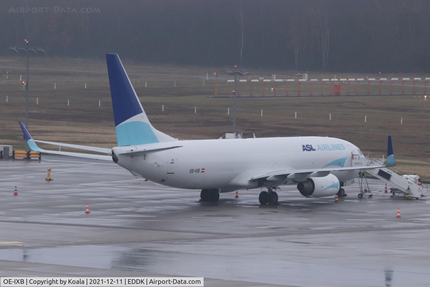 OE-IXB, 2003 Boeing 737-8AS C/N 33546, Cargo version