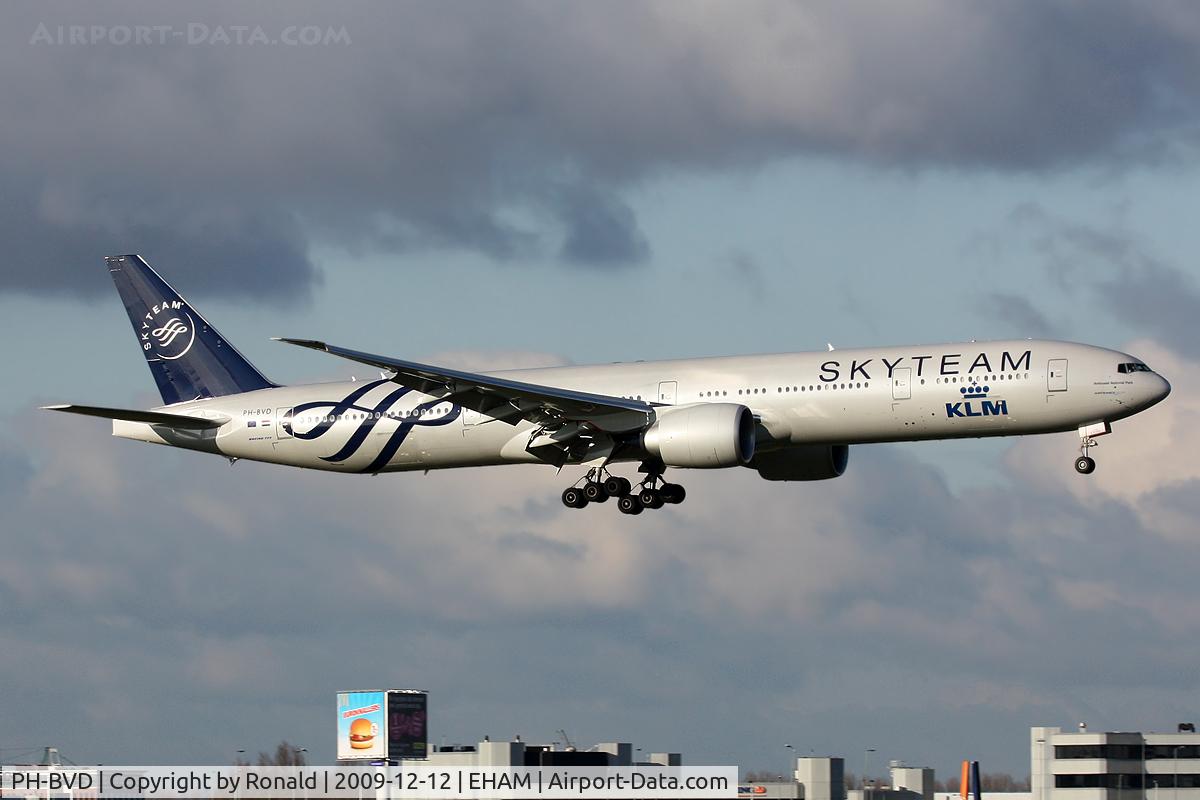 PH-BVD, 2009 Boeing 777-306/ER C/N 35979, at spl