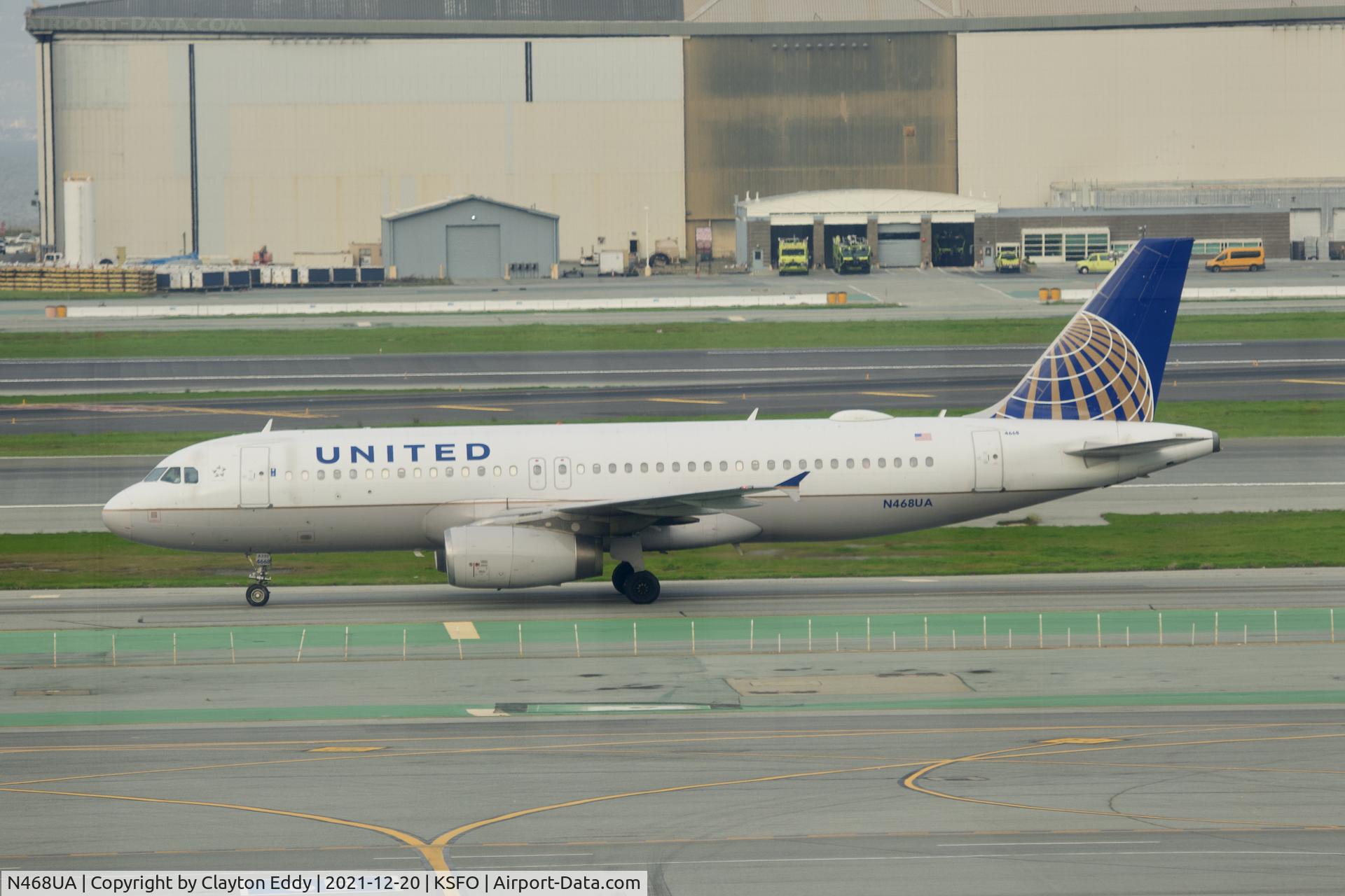 N468UA, 2000 Airbus A320-232 C/N 1363, Pic taken from SkyTerrace SFO 2021.