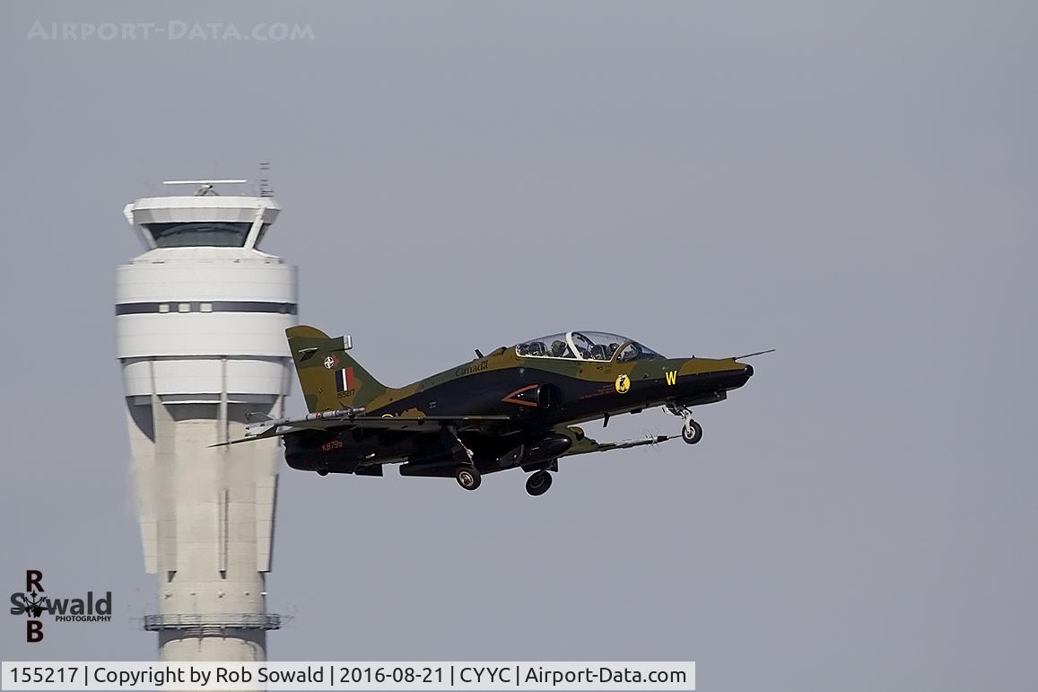 155217, 2001 BAe Systems CT-155 Hawk C/N IT025/711, Ready to leave CYYC for Moose Jaw.