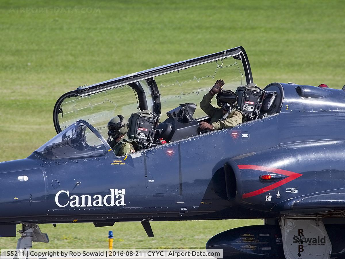 155211, 2000 BAE Systems CT-155 Hawk C/N IT019/705, Ready to leave CYYC for Moose Jaw.