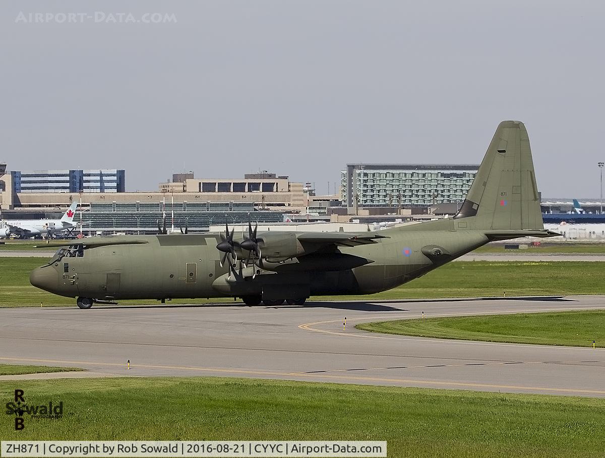 ZH871, 1997 Lockheed Martin C-130J-30 Hercules C.4 C/N 382-5446, Arriving at CYYC from Brize Norton, UK.