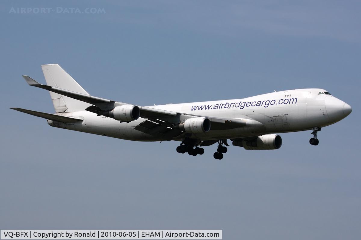 VQ-BFX, 2002 Boeing 747-428F/ER/SCD C/N 33096, at spl