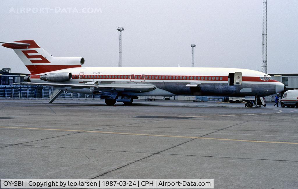 OY-SBI, 1983 Boeing 727-270 C/N 23052, Copenhagen 24.3.1987 just after delivery flight.