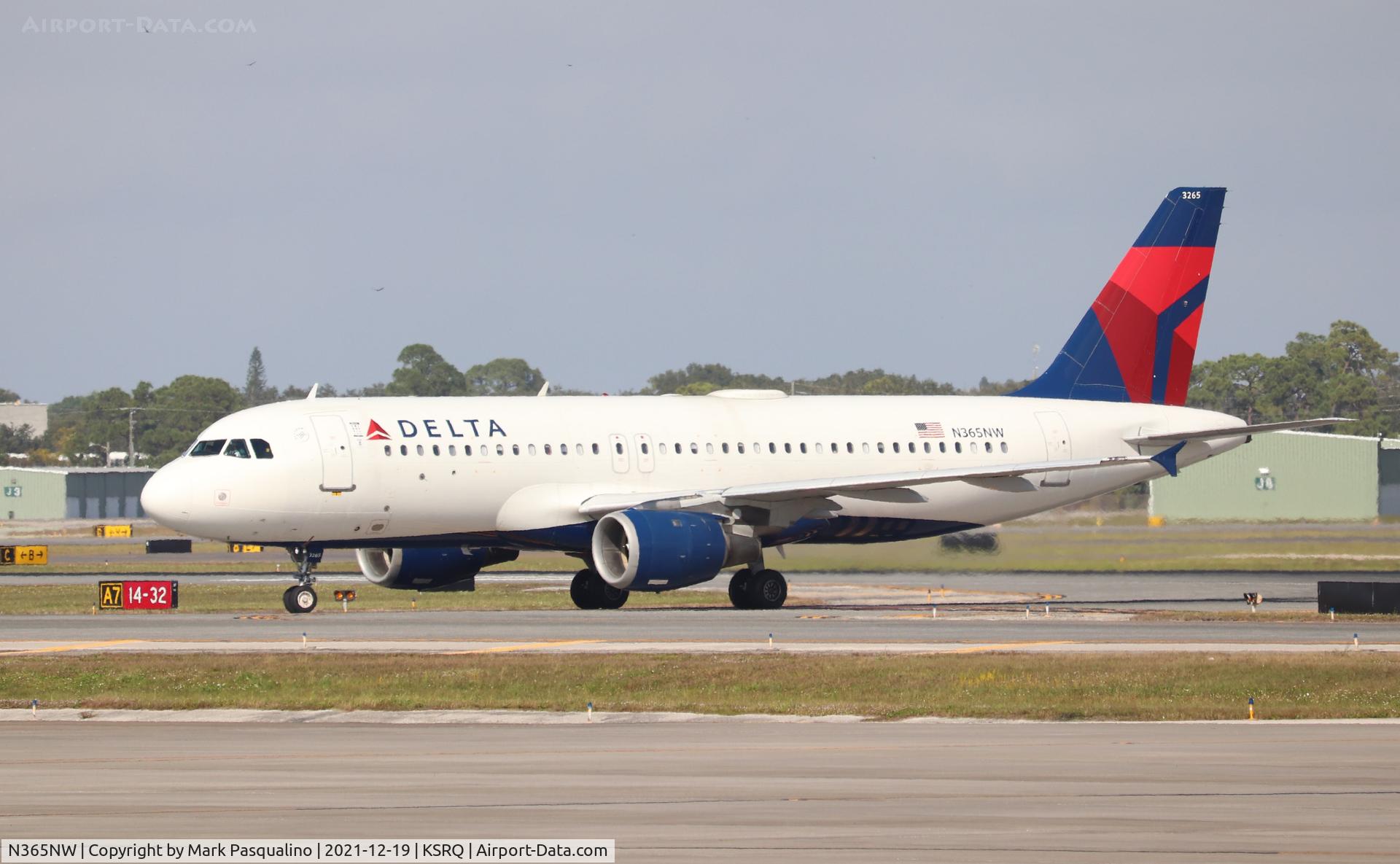 N365NW, 1999 Airbus A320-212 C/N 0964, Airbus A320-212
