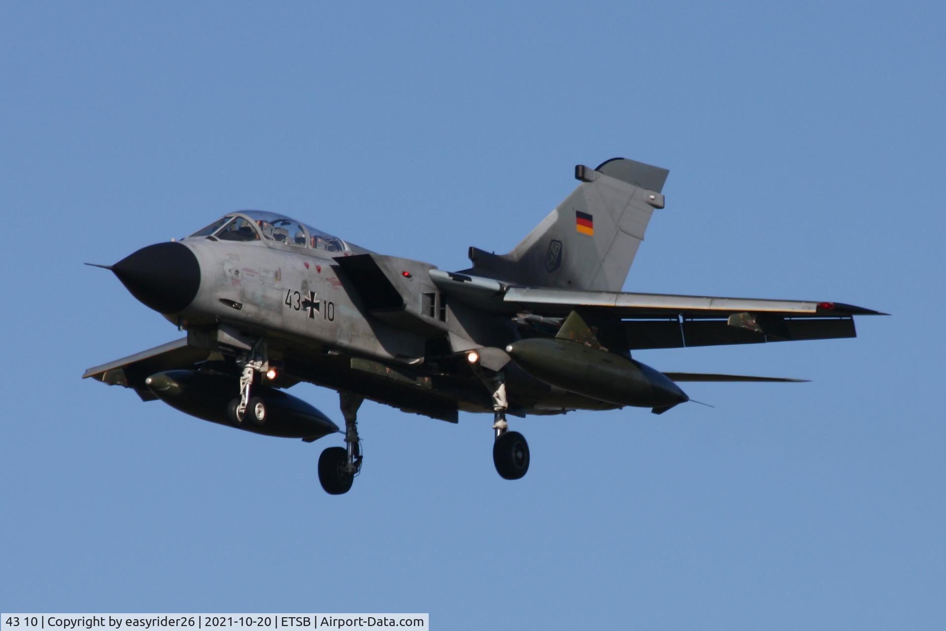 43 10, Panavia Tornado IDS(T) C/N 021/GT010/4010, Landing at Büchel AB