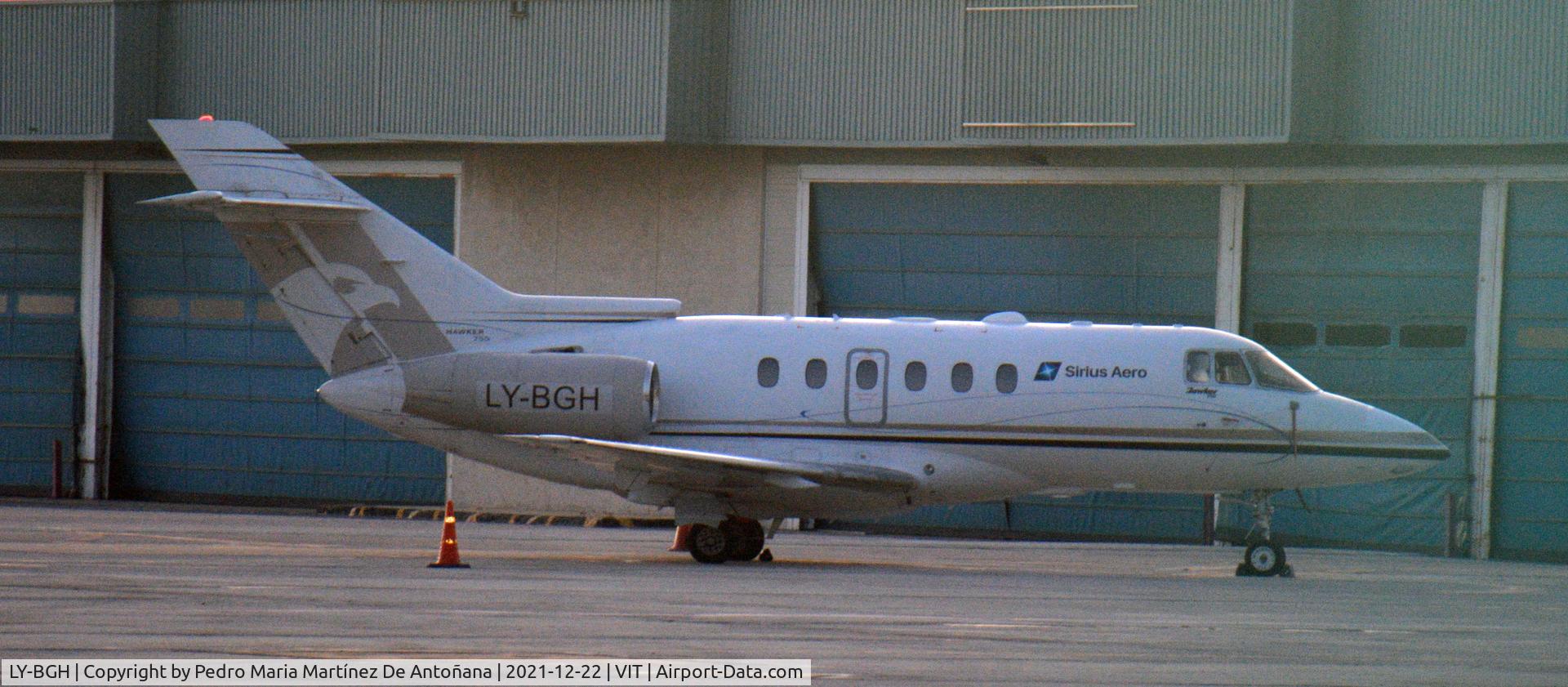 LY-BGH, 2009 Hawker Beechcraft 750 C/N HB-65, Aeropuerto de Foronda - Vitoria-Gasteiz - Euskadi - España