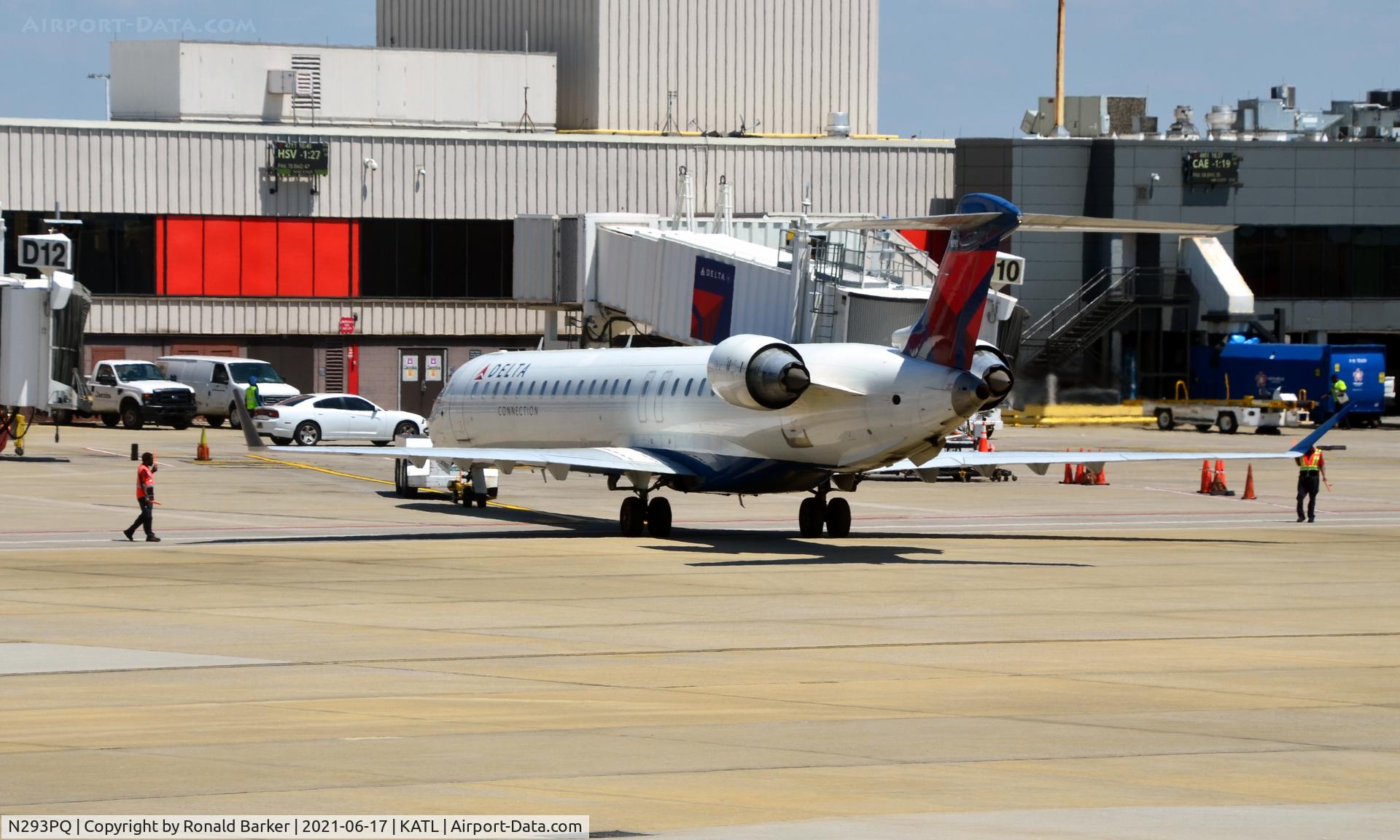 N293PQ, 2013 Bombardier CRJ-900 (CL-600-2D24) C/N 15293, Pushback Atlanta