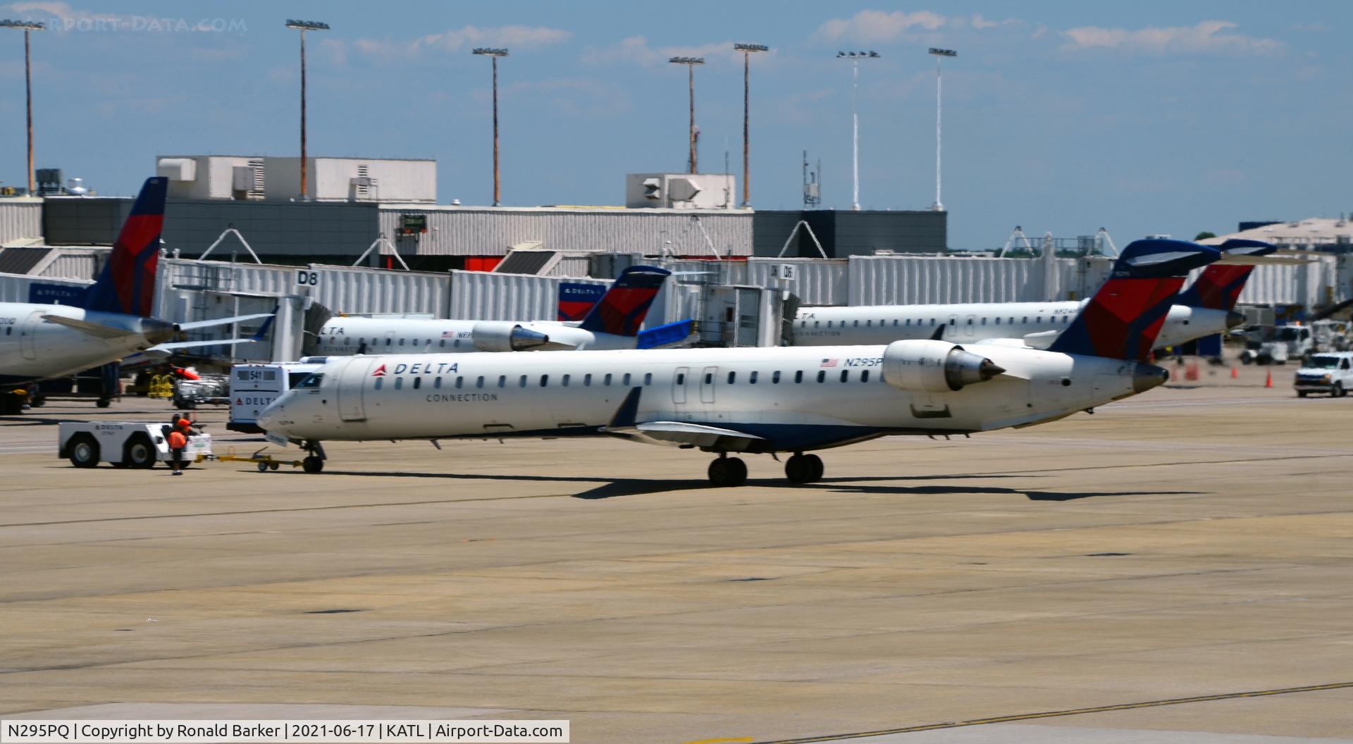 N295PQ, 2013 Bombardier CRJ-900 (CL-600-2D24) C/N 15295, Pushback Atlanta