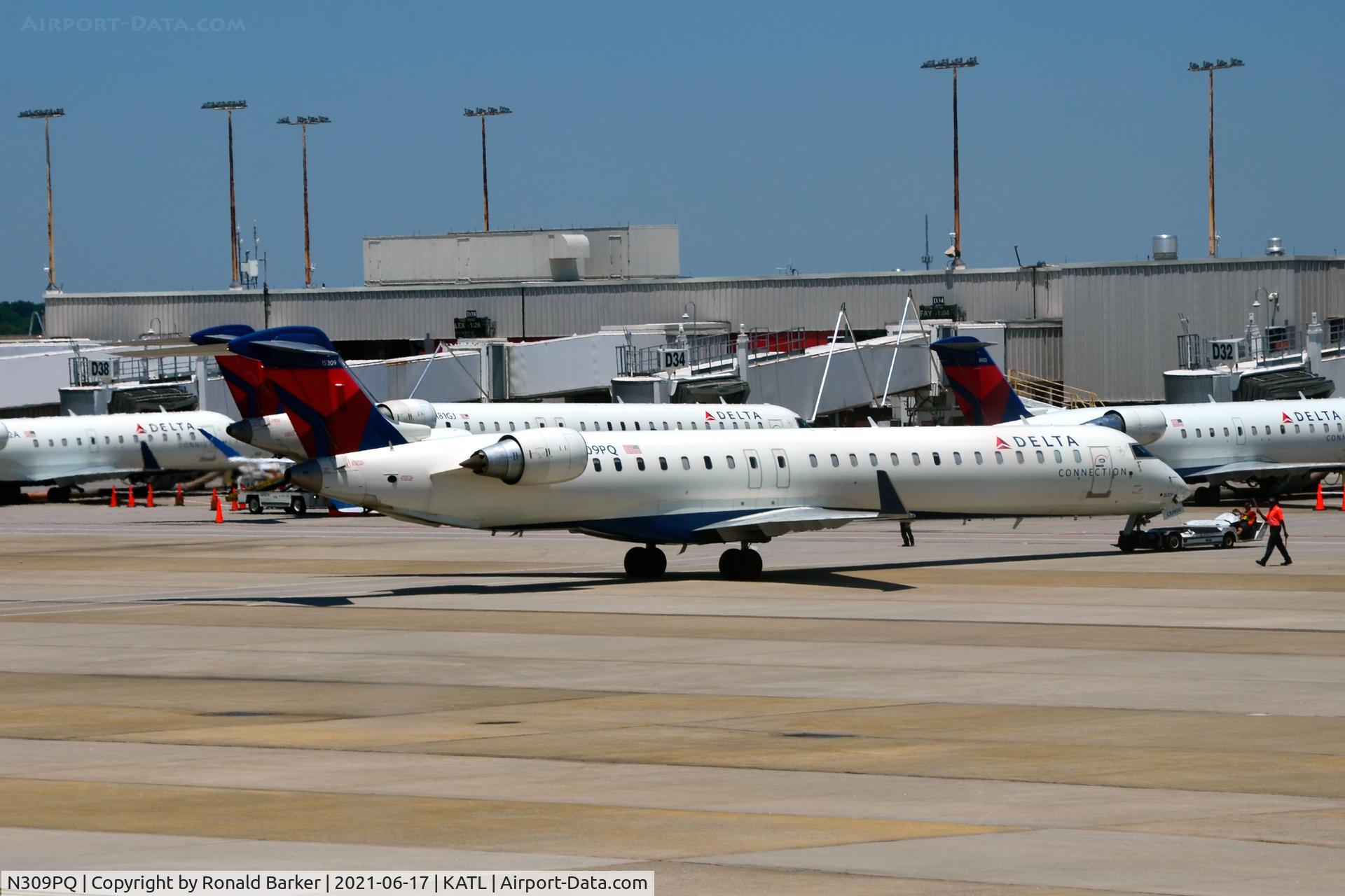 N309PQ, 2014 Bombardier CRJ-900LR (CL-600-2D24) C/N 15309, Pushback Atlanta
