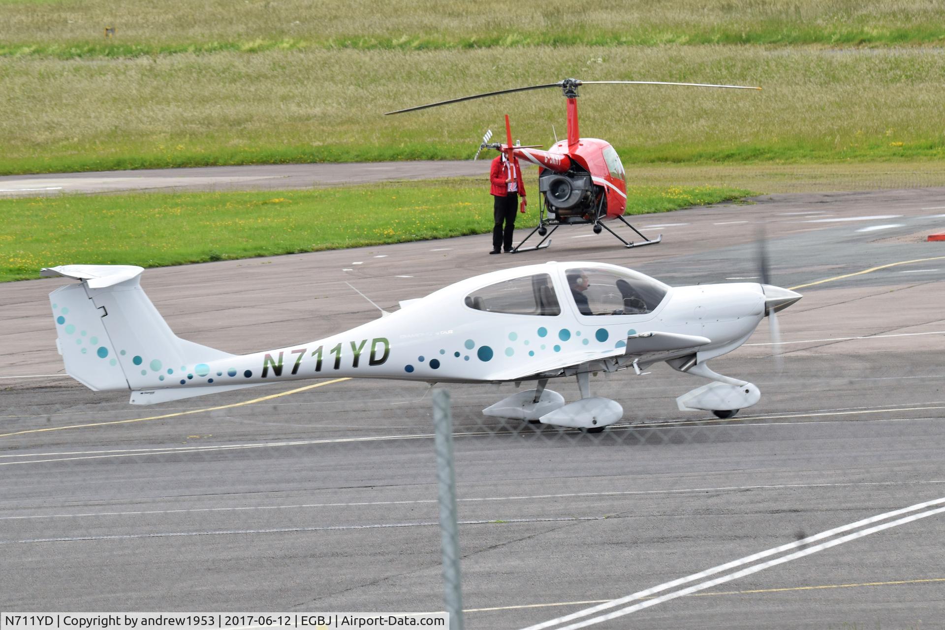 N711YD, 2005 Diamond DA-40 Diamond Star C/N 40.535, N711YD at Gloucestershire Airport.
