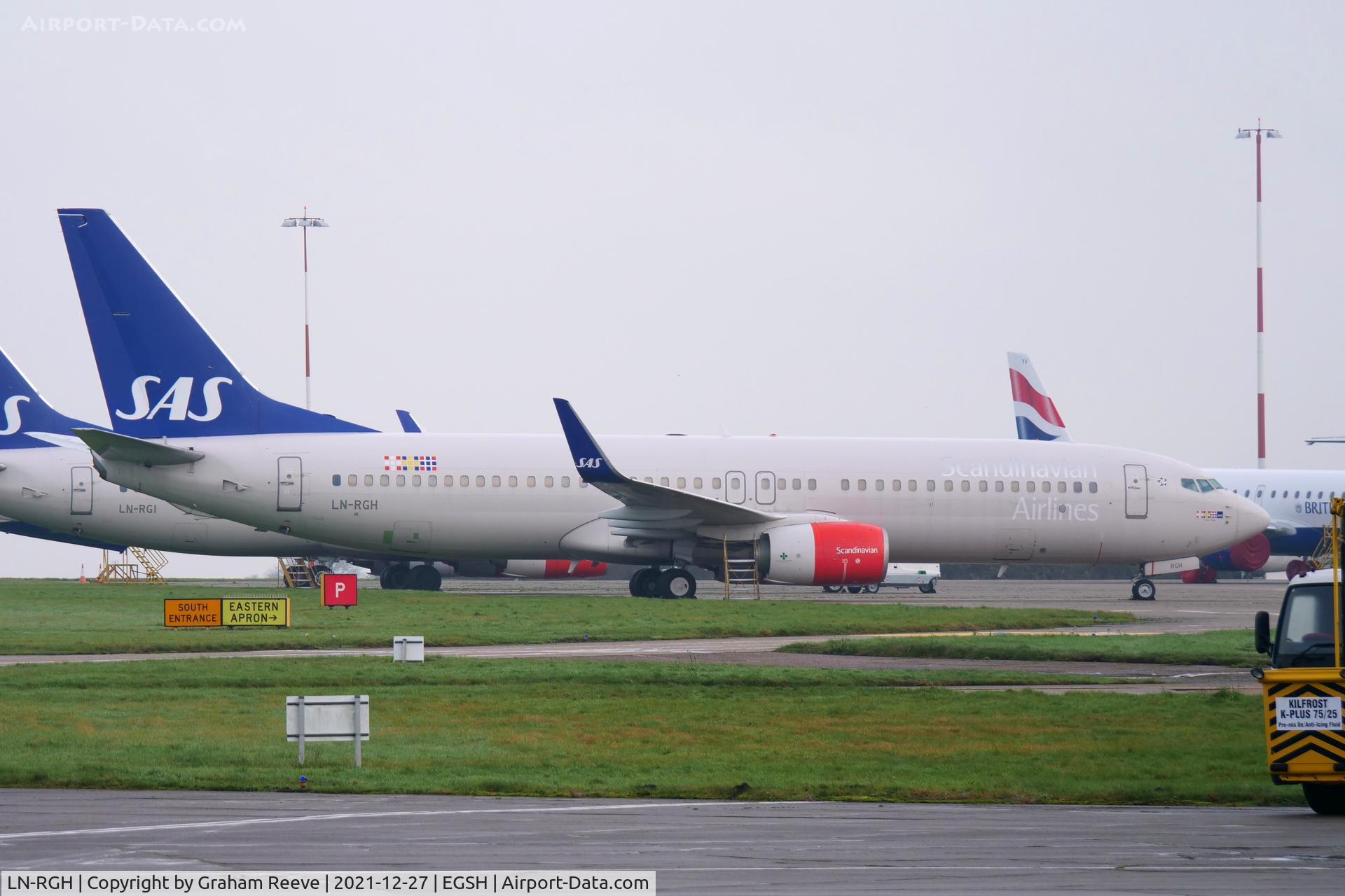 LN-RGH, 2013 Boeing 737-86N C/N 41266, Parked at Norwich.