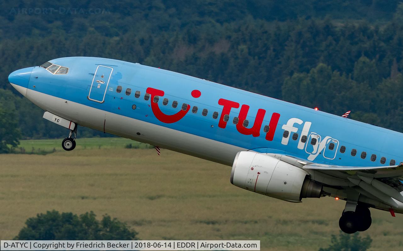 D-ATYC, 2011 Boeing 737-8K5 C/N 37259, departing Saarbrücken via RW27