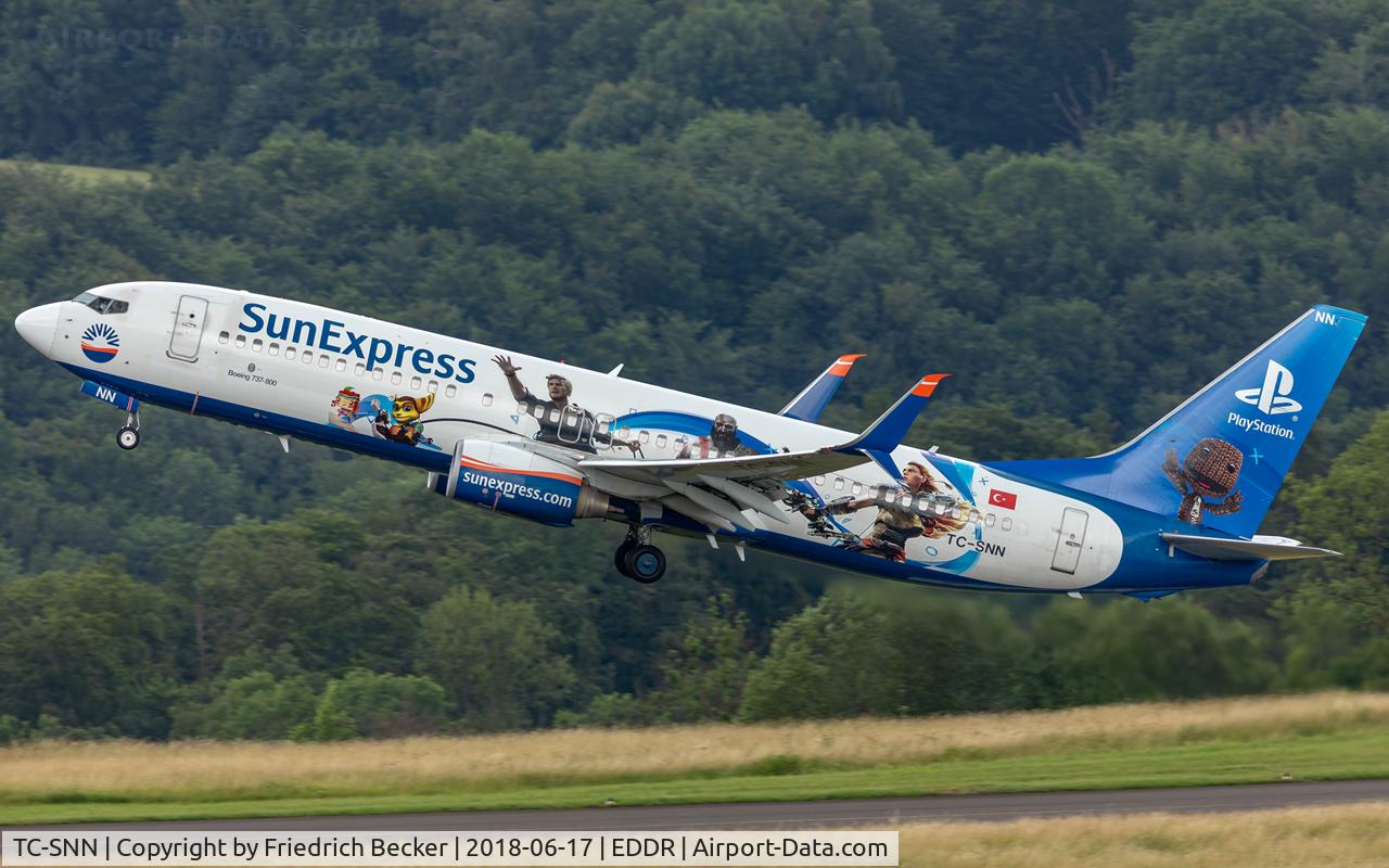 TC-SNN, 2010 Boeing 737-8HC C/N 40775, departure via RW27