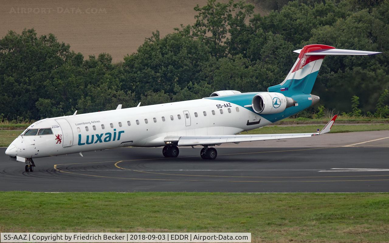 S5-AAZ, 2001 Canadair CRJ-700 (CL-600-2C10) Regional Jet C/N 10014, line up prior departure from RW09