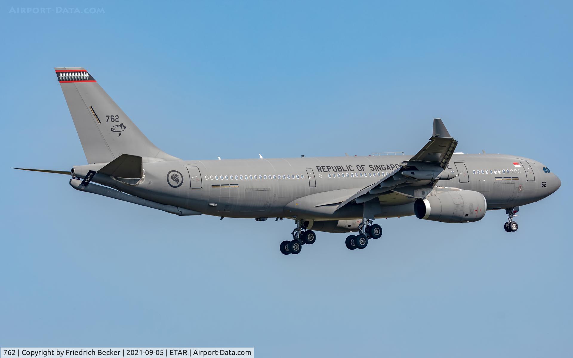 762, 2018 Airbus A330-243-MRTT C/N 1799, on final RW08