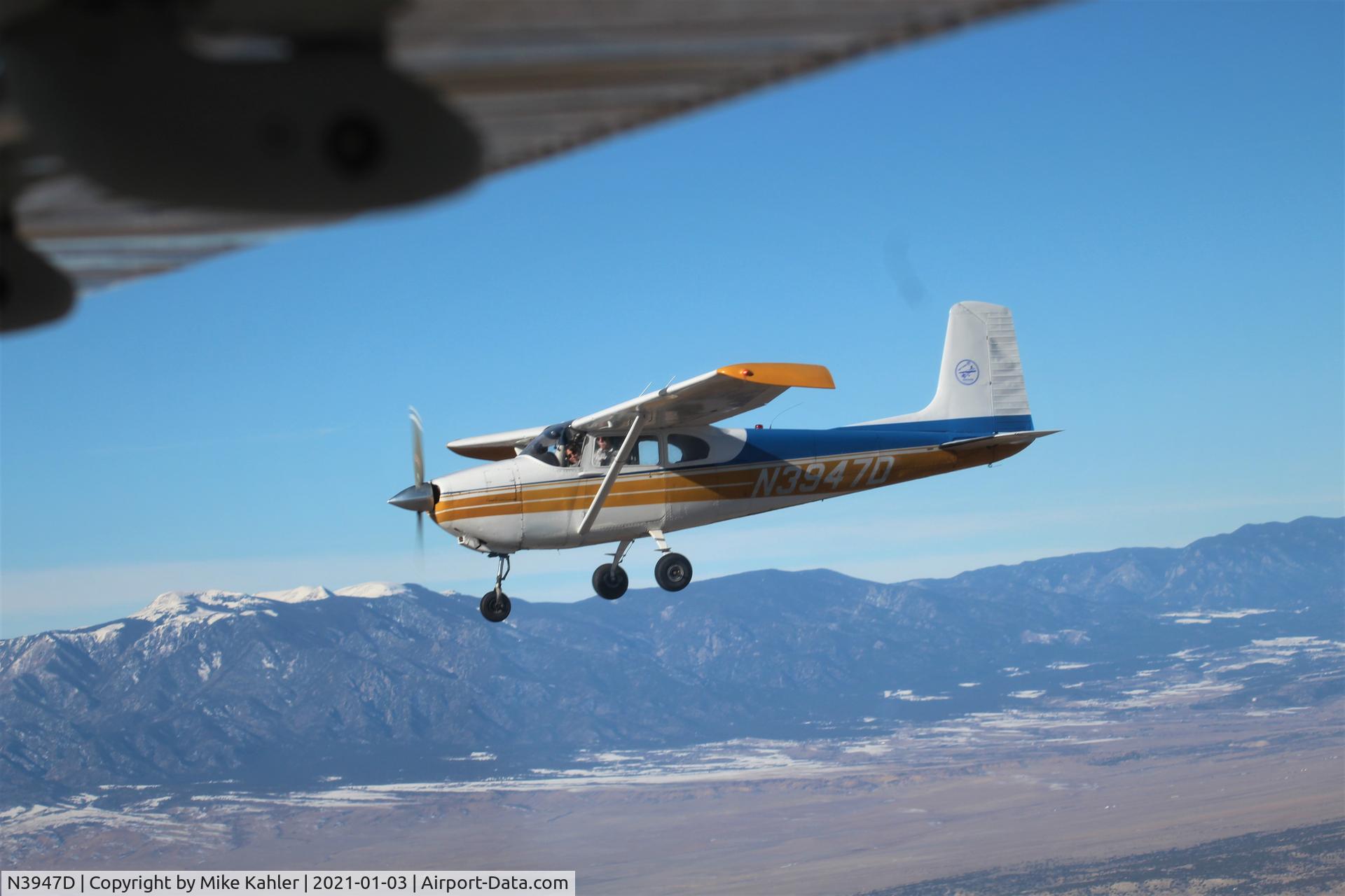 N3947D, 1957 Cessna 182A Skylane C/N 34647, Formation Flying