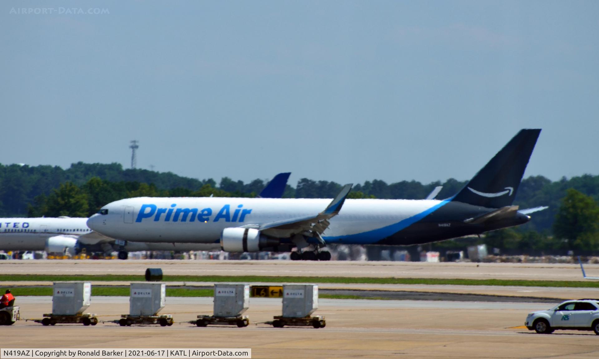 N419AZ, 1994 Boeing 767-319ER(BDSF) C/N 26913, Landing Atlanta