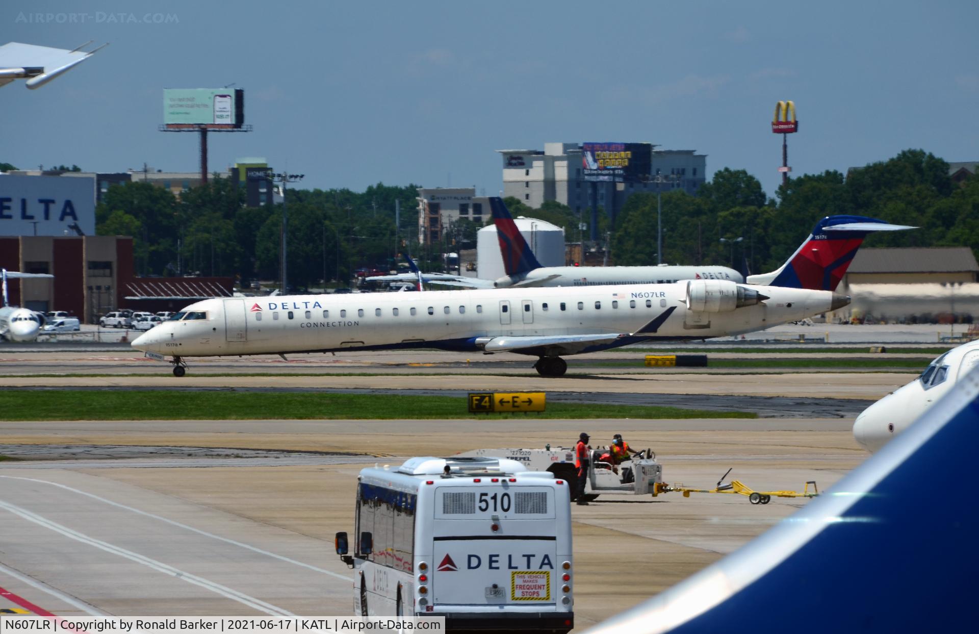 N607LR, 2008 Bombardier CRJ-900ER (CL-600-2D24) C/N 15178, Taxi Atlanta
