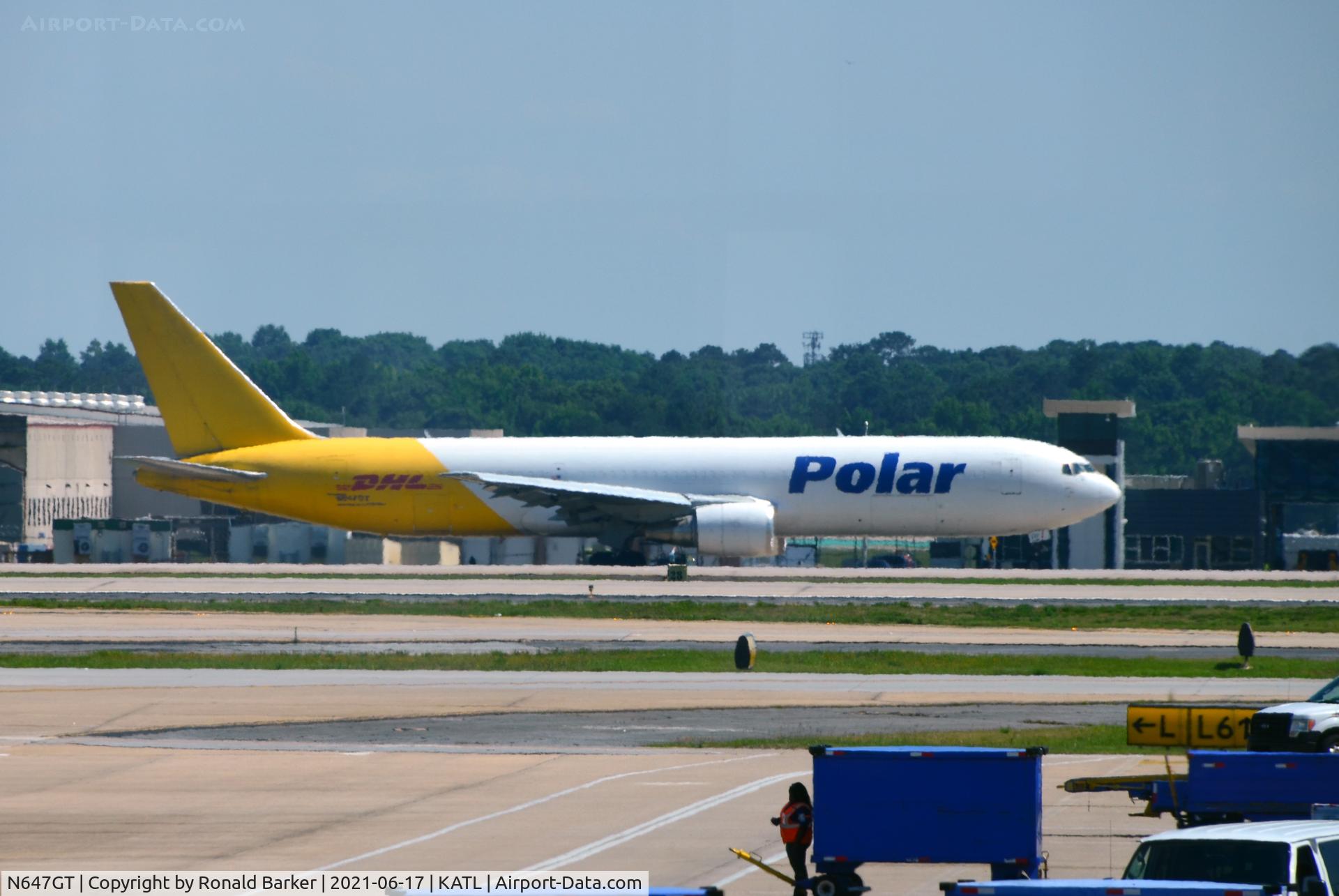 N647GT, 1996 Boeing 767-306 C/N 27611, Taxi for takeoff Atlanta