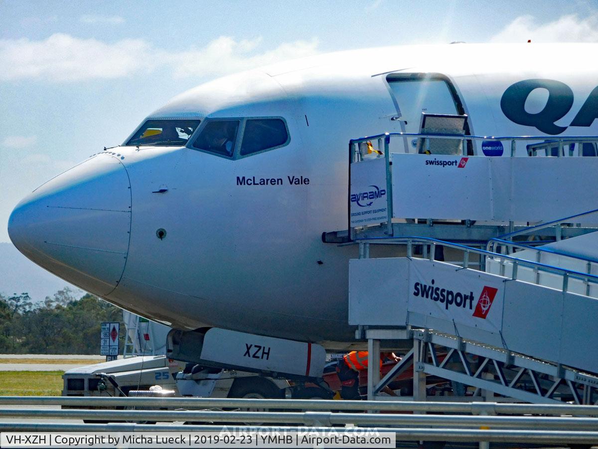 VH-XZH, 2013 Boeing 737-838 C/N 39372, At Hobart