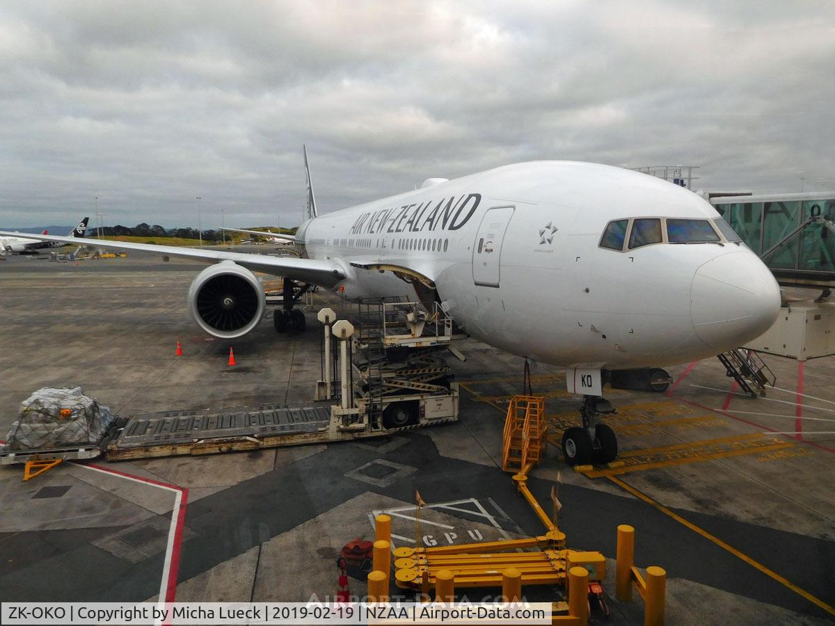 ZK-OKO, 2011 Boeing 777-306/ER C/N 38407, At Auckland