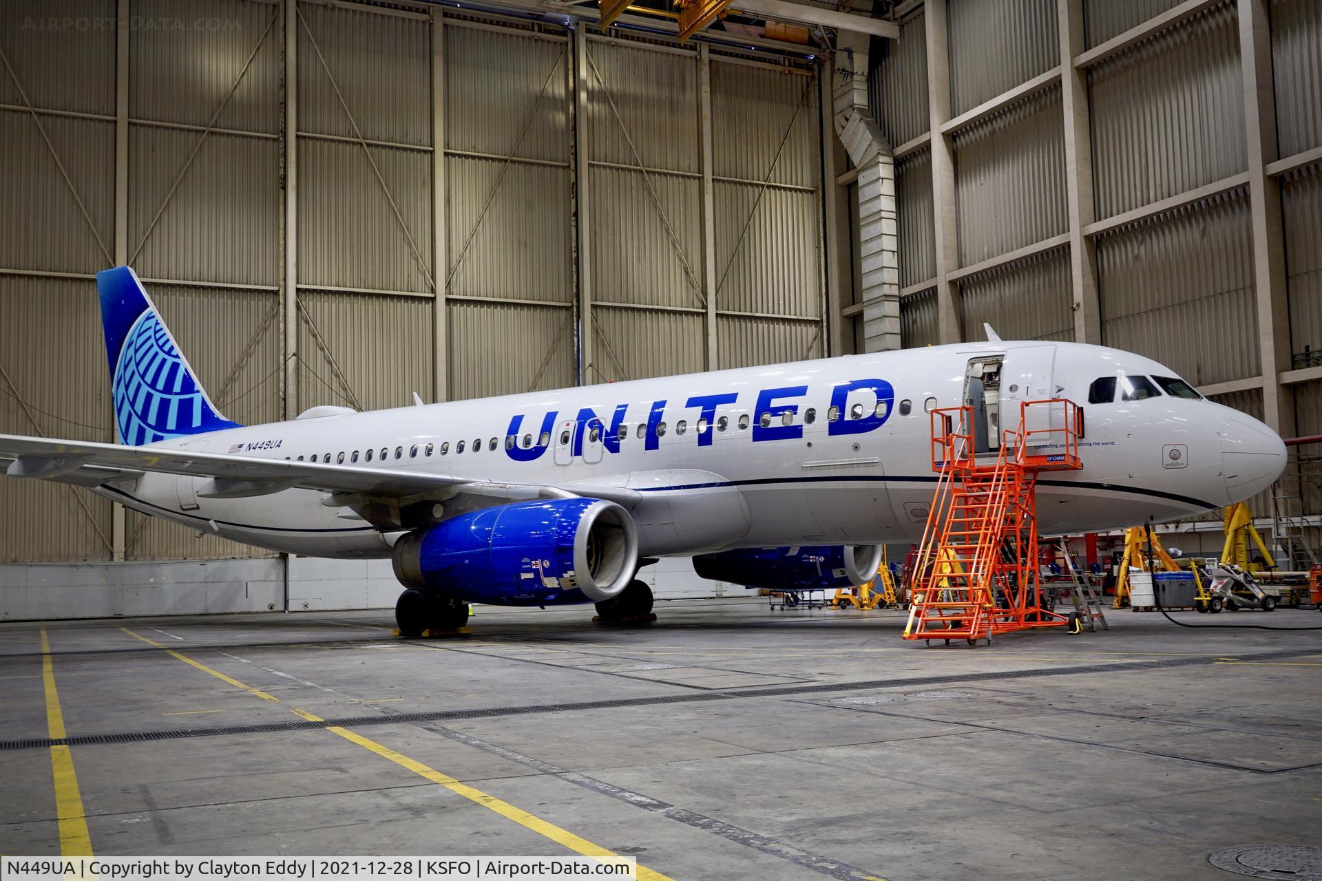 N449UA, 1998 Airbus A320-232 C/N 851, SFO 2021.