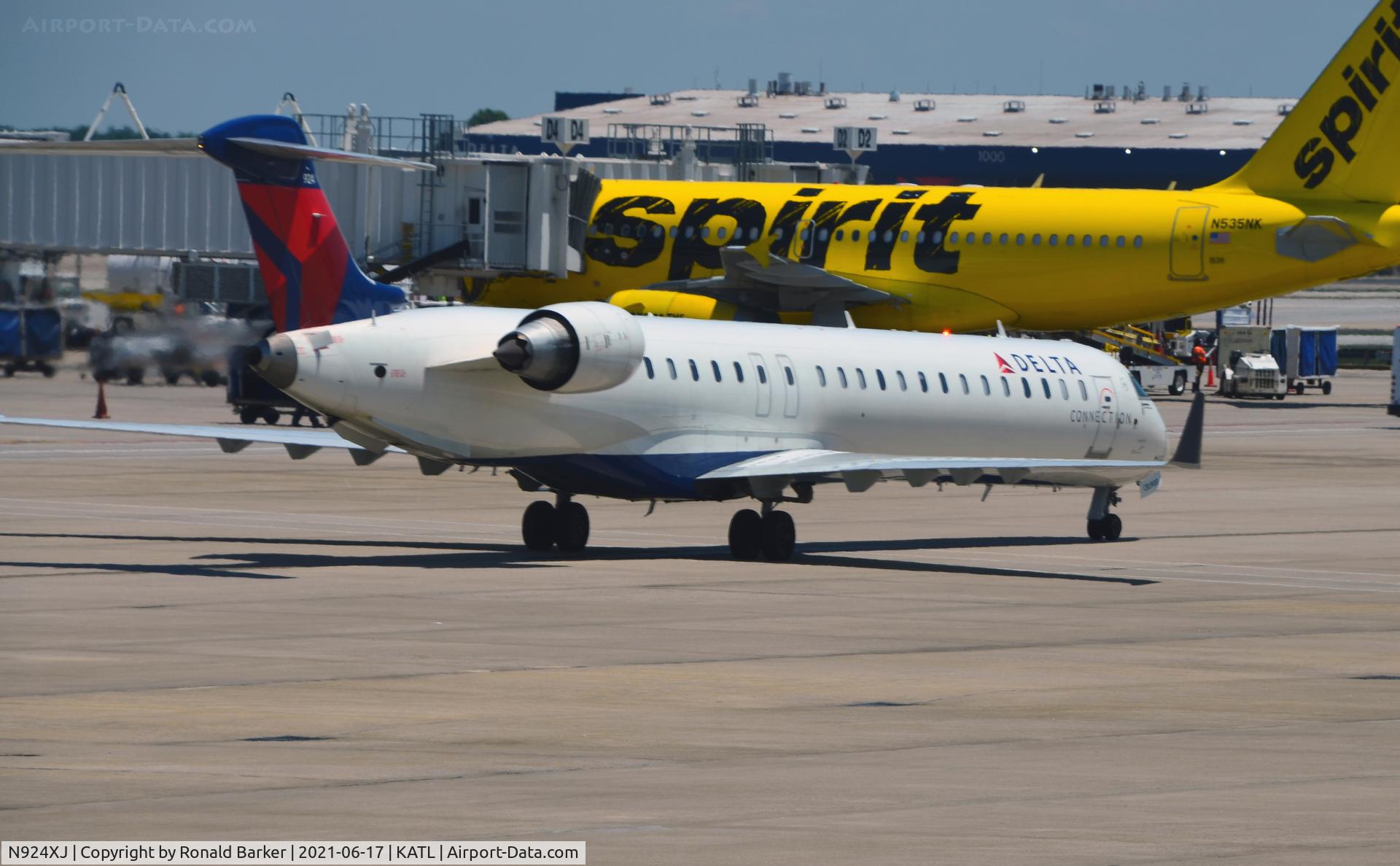 N924XJ, 2008 Bombardier CRJ-900ER (CL-600-2D24) C/N 15179, Arrive gate Atlanta