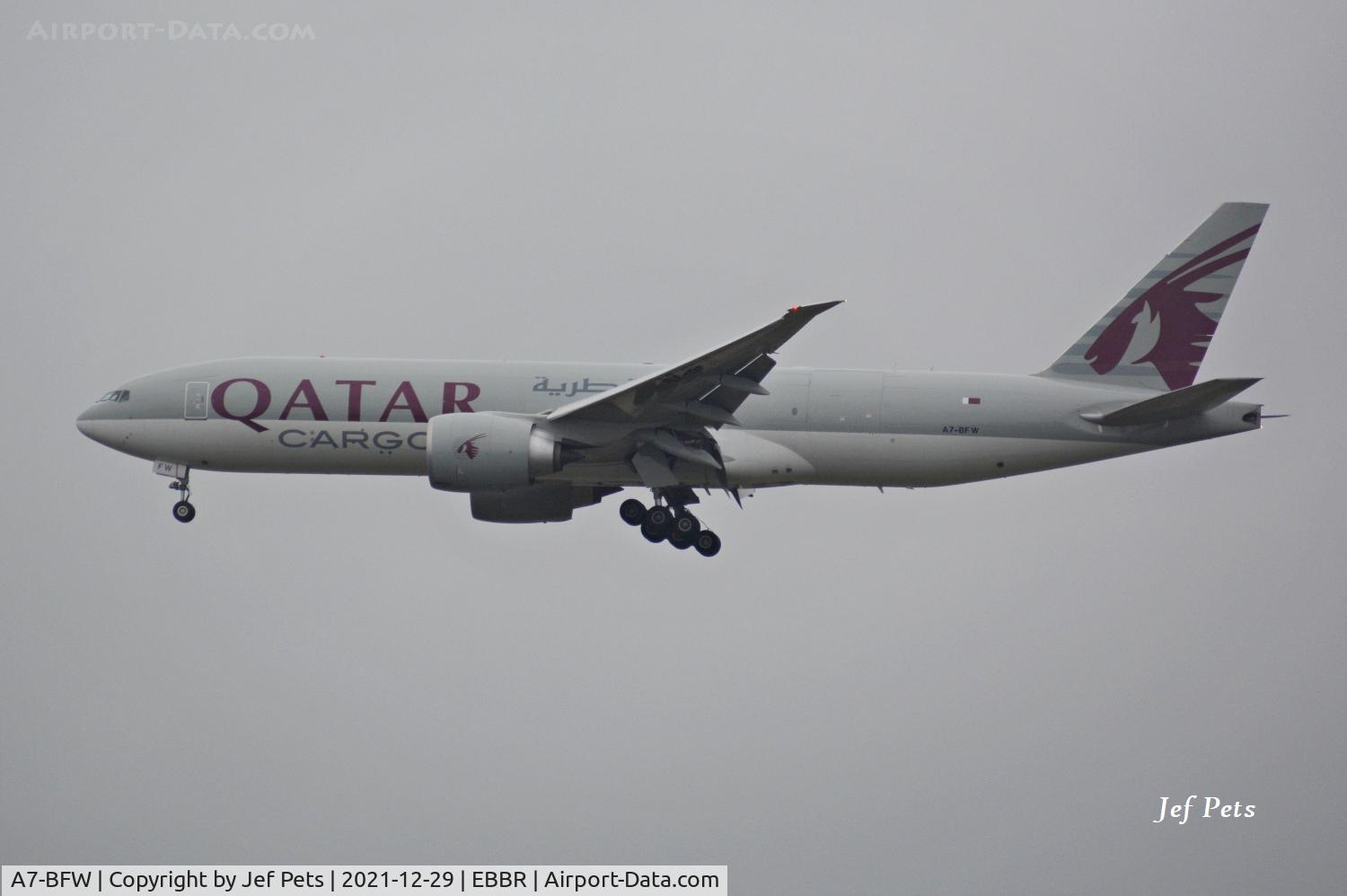 A7-BFW, 2020 Boeing 777-FDZ C/N 66341, Final approach to Brussels Airport.