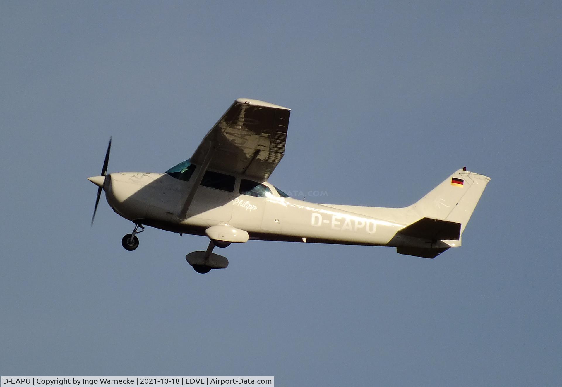 D-EAPU, 1979 Cessna 172N Skyhawk C/N 17272551, Cessna 172N Skyhawk at Braunschweig-Wolfsburg airport, Waggum