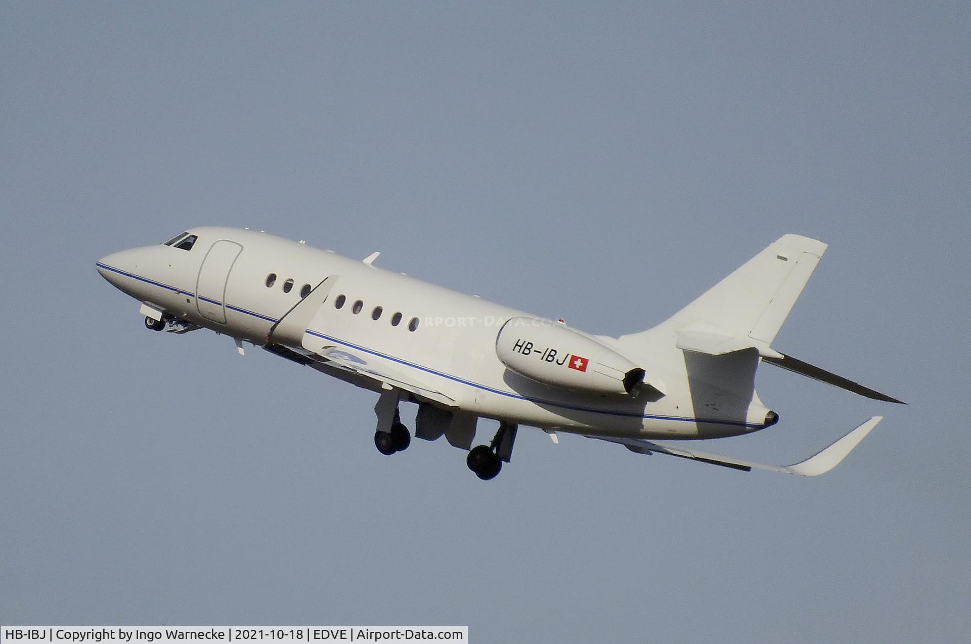 HB-IBJ, Dassault Falcon 2000LXS C/N 340, Dassault Falcon 2000LXS at Braunschweig-Wolfsburg airport, Waggum
