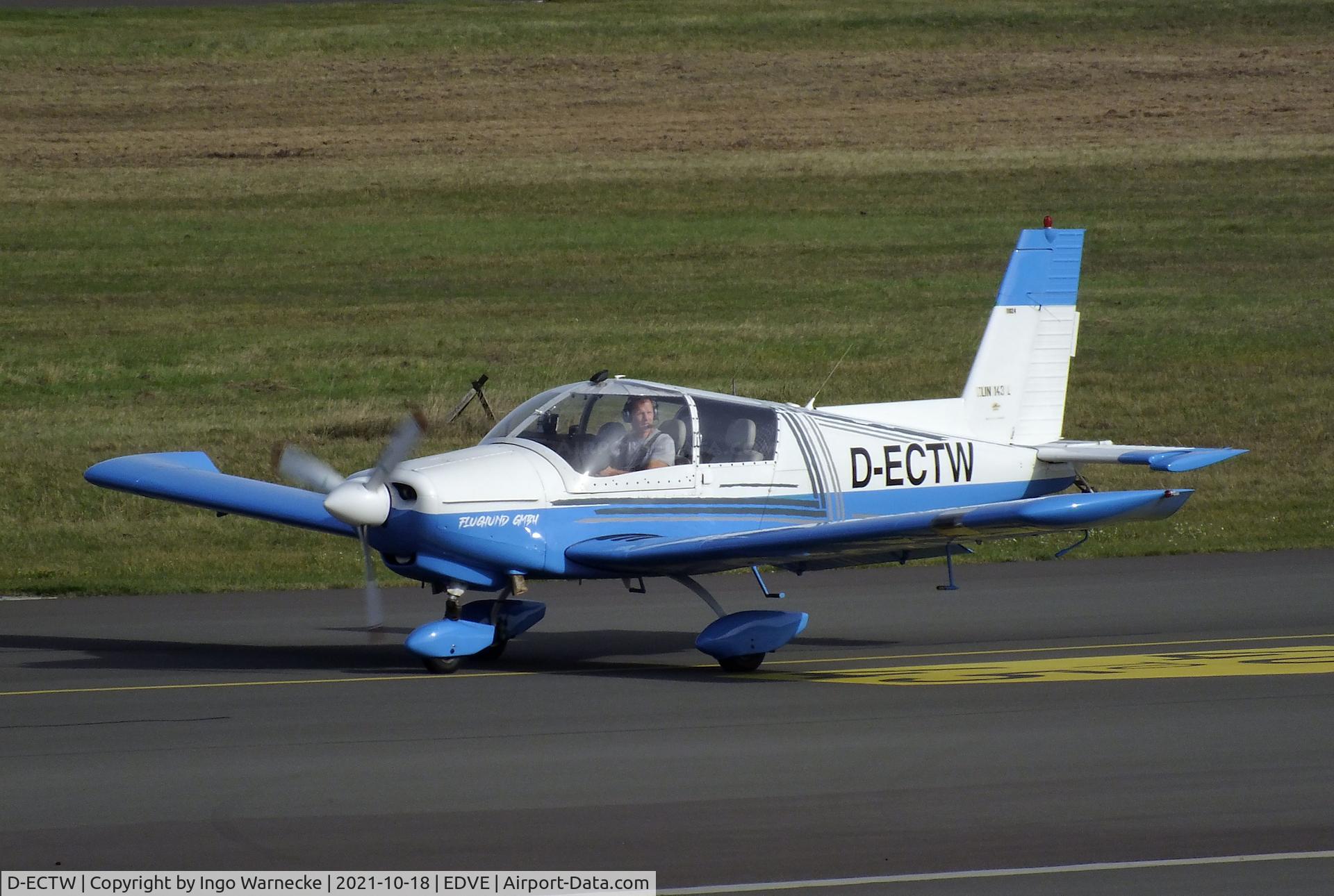 D-ECTW, 1996 Zlin Z-143L C/N 0024, Zlin Z-143L at Braunschweig-Wolfsburg airport, Waggum