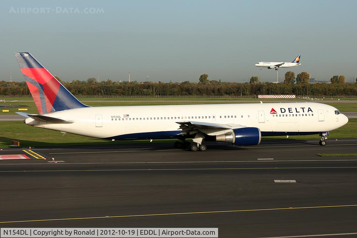 N154DL, 1991 Boeing 767-3P6 C/N 25241, at dus