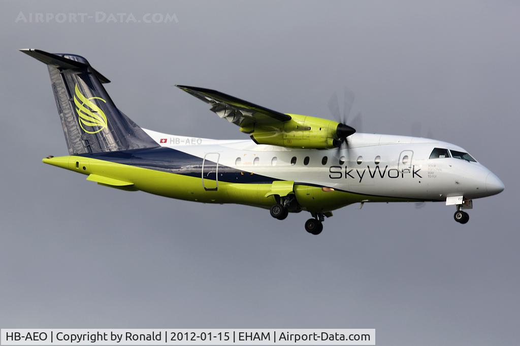 HB-AEO, 1995 Dornier 328-100 C/N 3061, at spl