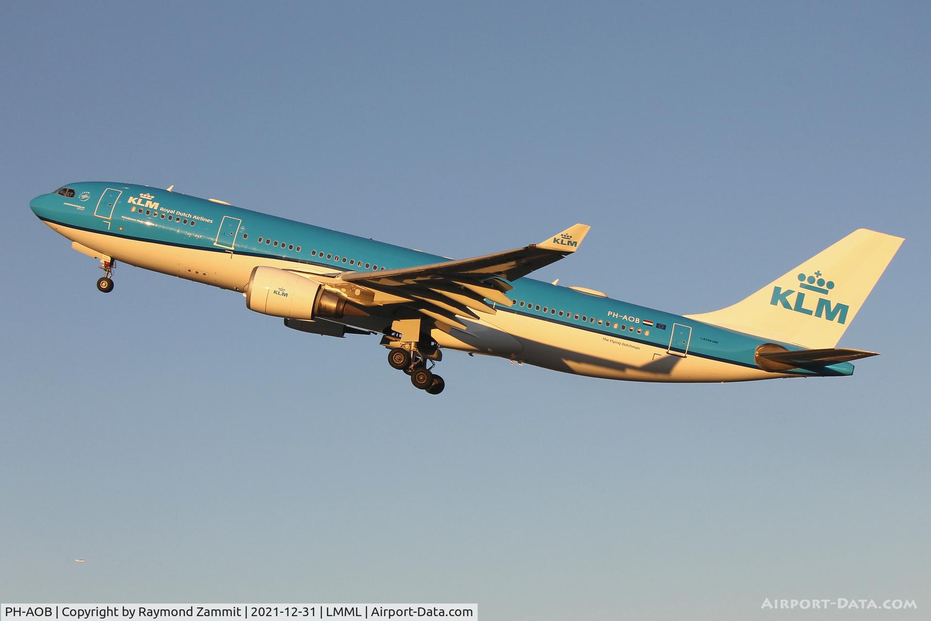 PH-AOB, 2005 Airbus A330-203 C/N 686, A330 PH-AOB KLM