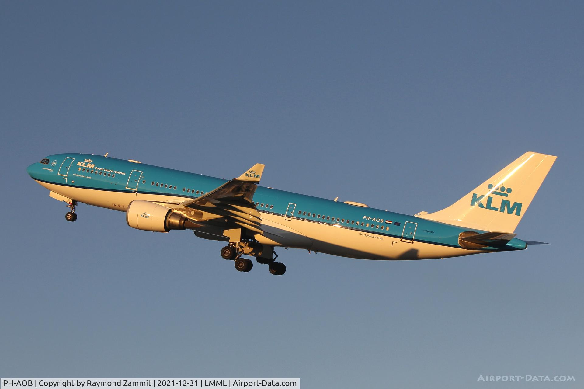 PH-AOB, 2005 Airbus A330-203 C/N 686, A330 PH-AOB KLM