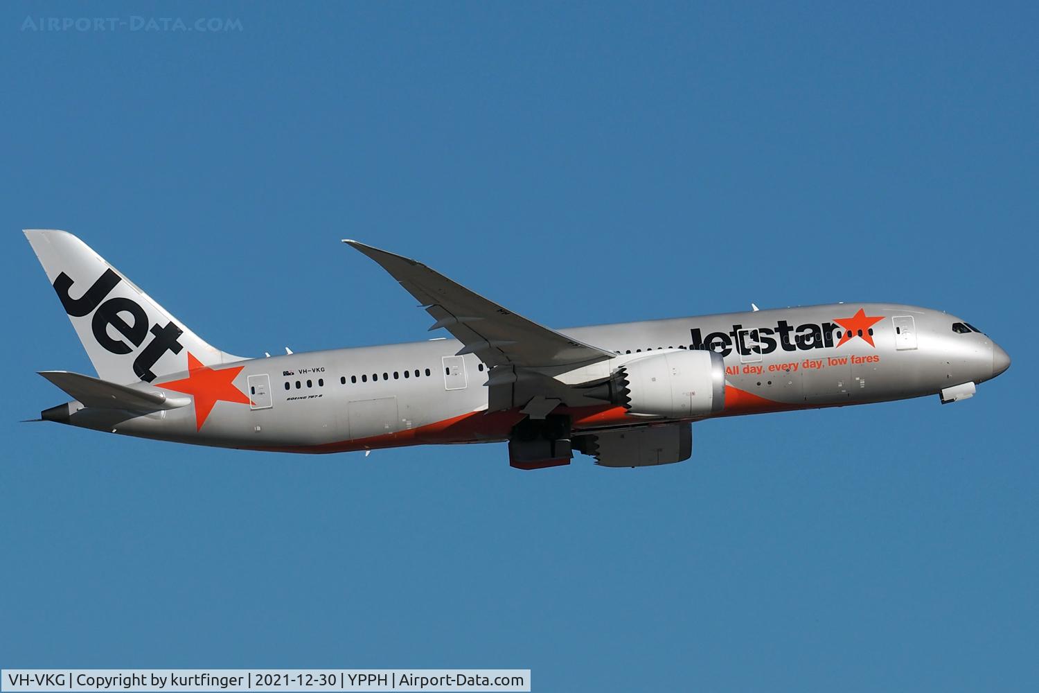 VH-VKG, 2014 Boeing 787-8 Dreamliner C/N 36232, Boeing 787-8 sn36232_189_ Jetstar Airways VH-VKG rwy 21 YPPH 30 December 2021.